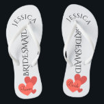 Chanclas Novia del equipo de la boda de playa de la dama de<br><div class="desc">Los corazones dispersados las sandalias modificados para requisitos particulares del flip-flop del boda de playa de los corazones, románticos diseñan en la parte inferior. Lee al equipo, entonces novia, en la otra sandalia en letras del estilo elegante. Imprimen a la dama de honor abajo del centro en letras elegantes, negras....</div>