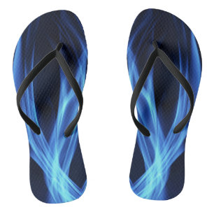 Chanclas oscuras con remolino de llama azul