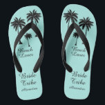 Chanclas Palm Tree Bribe Tribe<br><div class="desc">Golpea la playa con estilo, con estos impresionantes rollitos de la tribu Beach Lover Bride con palmeras dulces para que te sientas tropical. ¡Espacio para el personalizar con los nombres de las damas de honor! Combina y combina todos tus productos favoritos de Beach Lover de Up On the Mountain.</div>