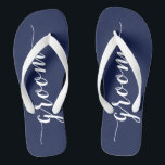 Chanclas Partido de la Boda Azul de la Marina Groom Flip Fl<br><div class="desc">Groom simple fiesta de bodas azul marino chanclas con correas anchas</div>