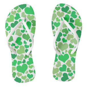 Chanclas Patrón de corazones verdes afortunados en el Día d
