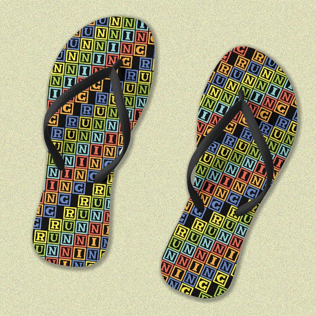 Chanclas Patrón de letras coloridas (Showing narrow black straps)