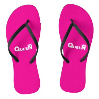 Chanclas Pink flip-flops with 'Queen' – beach style