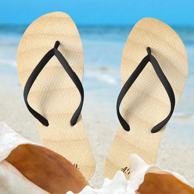 Chanclas Playa de arena (Flip flops featuring a wavy sandy beach design and your monogram or initials)