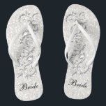 Chanclas Purpurina de confetti blanco y metal blanco | Novi<br><div class="desc">Bridal Party Flip Flop Shoes listo para que usted lo personalize. Si es necesario... puede comenzar fresco con su propio texto, color de texto y opciones de tipo de letra con el área de herramientas de diseño de Zazzle. Nota ✔: No es necesario cambiar todas las áreas de plantilla. 📌...</div>
