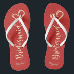 Chanclas Purpurina de oro, dama de honor, corazón, rojo - p<br><div class="desc">Una purpurinoso dama de honor y el corazón con fondo rojo con tu nombre. Seleccione el botón de disfraz para cambiar el estilo,  color y tamaño de las fuentes. A cualquier chica le encantaría tener este diseño elegante y elegante.</div>