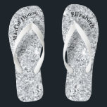 Chanclas Purpurina de plata monograma empleada de honor<br><div class="desc">Un regalo divertido para las damas de honor y la dama de honor. Cuando sus pies estén cansados al final de la noche,  ¡ella los querrá! ¡Personalizarlos!</div>
