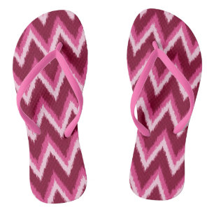 Chanclas Rayas de Chevron Ikat - Burdeos, Rosa y Rosa Claro