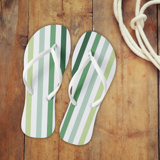 Chanclas Rayas verdes de moda (flip flops with green stripes)