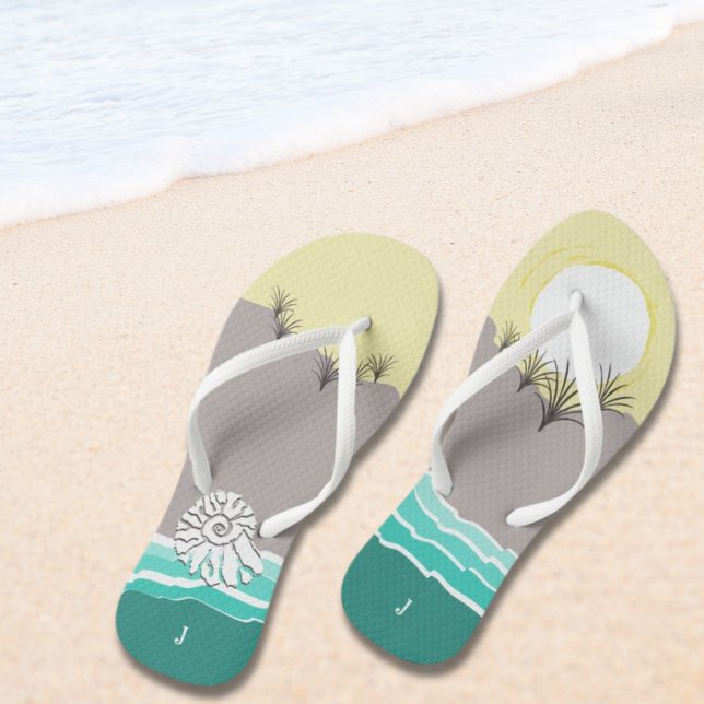 Chanclas Resumen divertido de la concha e iniciativas de Su (Fun Abstract Sunset Beach Shell & Initials Flip Flops)