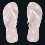 Chanclas Rosa Rubor con corazones blancos<br><div class="desc">NewParkLane - Flip Flops,  con un lindo patrón de corazoncitos blancos dibujados a mano. Un diseño bonito para chicas o para una boda en la playa. Proteja esta colección para ver los elementos coincidentes. También disponible en rosa caliente.</div>