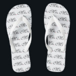 Chanclas Señora Wife Bride His Hers se casa nuevamente<br><div class="desc">Sr. y señora Husband Wife His Hers se casa nuevamente en un sistema de encargo de flips-flopes al desgaste o a la parte. Los diseños del bordado que usted puede personalizar fácilmente están disponibles en una selección de opciones populares del color. Utilice "piden que el vínculo de este diseñador" nos...</div>