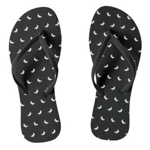 Chanclas Siluetas de pequeñas bananas blancas sobre negro
