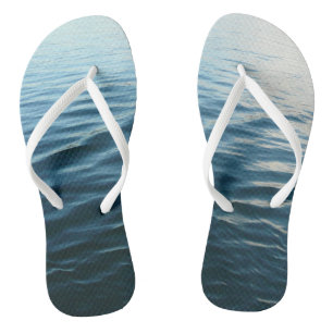 Chanclas Sombras de agua azul Resumen Fotografía de la natu