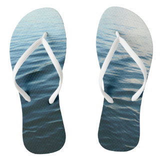 Chanclas Sombras de agua azul Resumen Fotografía de la natu