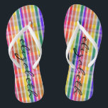 Chanclas Tela escocesa del arco iris<br><div class="desc">¡Diga sí colorear este verano con estos flips-flopes fabulosos del modelo del arco iris de la tela escocesa! Su nombre se personaliza en estos flips-flopes coloridos adorables,  cómodos.</div>