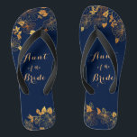 Chanclas Tía del azul de la Marina de Oro de Novia<br><div class="desc">Esta hermosa tía de las rocas azules de la flota dorada de la Brida tiene un fondo azul oscuro adornado con un intrincado patrón dorado de vegetación floral y una tipografía moderna de personalizable. La combinación de la armada rica y el oro brillante crean una estética elegante y lujosa. Es...</div>
