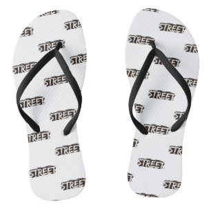 Chanclas Un par de zapatillas blancas
