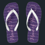 Chanclas Una empleada doméstica de honor morado o de cualqu<br><div class="desc">Patrón de rayas de lino púrpura y lavanda - Cambiar a cualquier color haciendo clic en personalizar. Y di lo que quieras. Haz de estos unos pequeños "flops" que tengan tu mensaje. ¡Habla de la playa! damas de honor, despedida de soltera, costa costera tropical costera costera, playa de crucero oceánico,...</div>