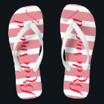 Chanclas Una empleada doméstica personalizada de honor rojo<br><div class="desc">Patrón de bandas rojas y rosadas personalizado: cambie a cualquier color haciendo clic en personalizar. Y di lo que quieras. Haz de estos unos pequeños "flops" que tengan tu mensaje. ¡Habla de la playa!</div>