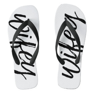 Chanclas Wifey - Brillante caligrafía negra para la novia