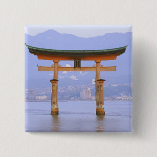 Chapa Cuadrada Asia, Japón, Hiroshima. Mivaiima. Puerta Torii