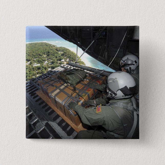 Chapa Cuadrada Aviones sacan una paleta de artículos donados 2 (Anverso)