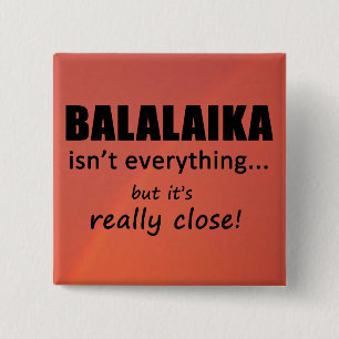 Chapa Cuadrada Balalaika no lo es todo