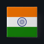 Chapa Cuadrada Bandera nacional de la India Ashoka Chakra<br><div class="desc">La Bandera Nacional de la India es una tricolor rectangular horizontal de azafrán,  blanco y verde de la India; con la Ashoka Chakra,  una rueda de 24 radios,  en azul marino en el centro. Chakra,  patriótico,  regalo de la india,  recuerdo,  fanático del deporte #india #indian #asia,  #mumbai #ashokachakra</div>