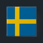 Chapa Cuadrada Bandera Sueca (Suecia) Insignia Cuadrada De 15 Cm<br><div class="desc">Este diseño presenta la bandera nacional de Suecia (conocida oficialmente como el Reino de Suecia), que es un país nórdico del norte de Europa. Suecia limita con Noruega al oeste y al norte; Finlandia al este; y el país está conectado con Dinamarca al suroeste por un túnel puente a través...</div>