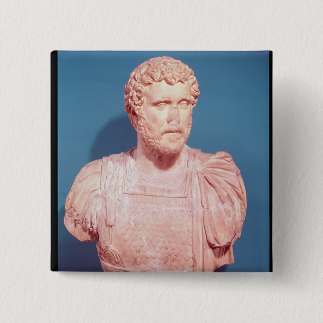 Chapa Cuadrada Busto del emperador Antoninus Pius (Anverso)