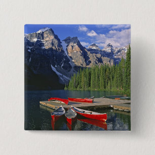 Chapa Cuadrada Canadá, Alberta, lago Moraine. Cañones rojos esper