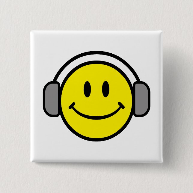 Chapa Cuadrada cara linda con auriculares (Anverso)