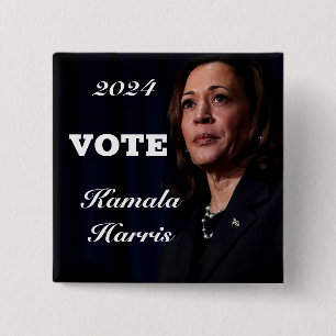 CHAPA CUADRADA CELEBRAR Y VOTAR POR KAMALA HARRIS