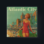 Chapa Cuadrada Ciudad del Atlántico - Complejo de Todo el Año de<br><div class="desc">Cartel de viaje glamuroso de la época de los años 30 para Atlantic City,  Nueva Jersey que promociona el destino costero como "el año completo de América Resort",  de Edward M. Eggelston para Pennsylvania Railroad,  1935.</div>