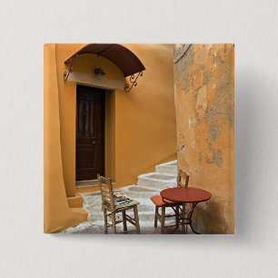 Chapa Cuadrada Configuración de mesa en acera, Chania, Creta, Gre