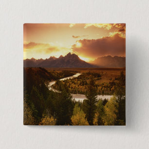 Chapa Cuadrada Cordillera Teton al atardecer, desde el río Snake