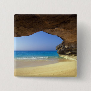 Chapa Cuadrada Cueva en la Bahía Francesa, Isla de San Salvador,
