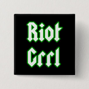 Chapa Cuadrada Disturbios Grrl Black Pin Badge