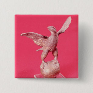 Chapa Cuadrada Eagle con las alas separadas en una bola