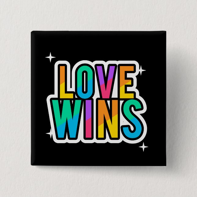 Chapa Cuadrada El amor gana. LGBTQ+Orgullo. Arcoiris. (Anverso)
