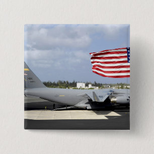 Chapa Cuadrada El C-17 Globemaster III se sienta en el en linea