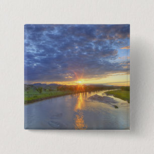 Chapa Cuadrada El río Powder capta la última luz en Custer