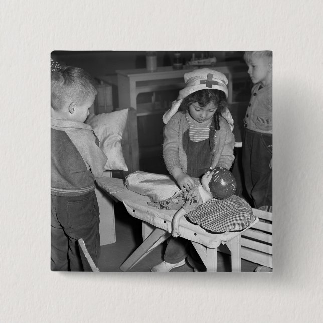 Chapa Cuadrada Escuela de enfermería: los años 40 (Anverso)