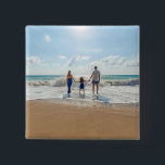 Chapa Cuadrada Foto personalizado<br><div class="desc">botón personalizado de foto</div>