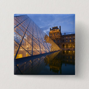 Chapa Cuadrada Francia, París. El Louvre al anochecer. Crédito 3