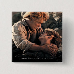 Chapa Cuadrada FRODO™ en los brazos de Samwise