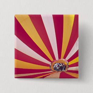 Chapa Cuadrada Gente llenando un globo de aire caliente, Fort Col