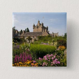 Chapa Cuadrada Hermosos jardines y famoso castillo en Escocia