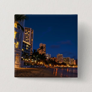 Chapa Cuadrada Honolulu, Oahu, Hawaii. Exposición nocturna de